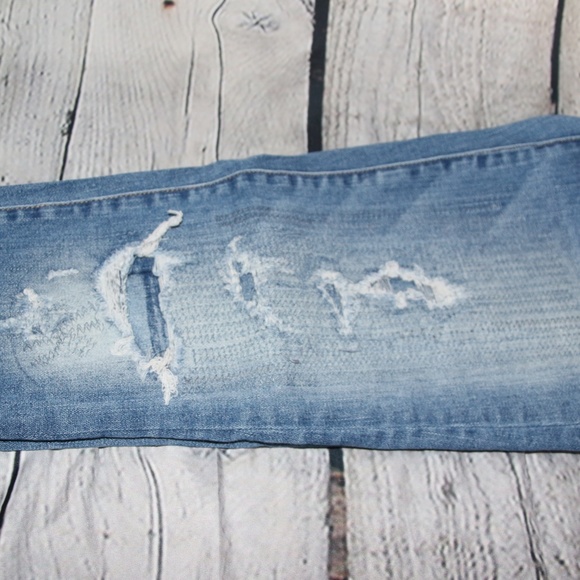 Distressed American Eagle Jeans - Picture 2 of 7